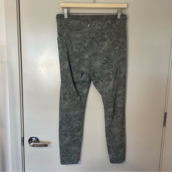 Zyia Active Sage Hendrix Leggings Size 12 Cinch Drawstring Waist Patterned - Picture 3 of 11